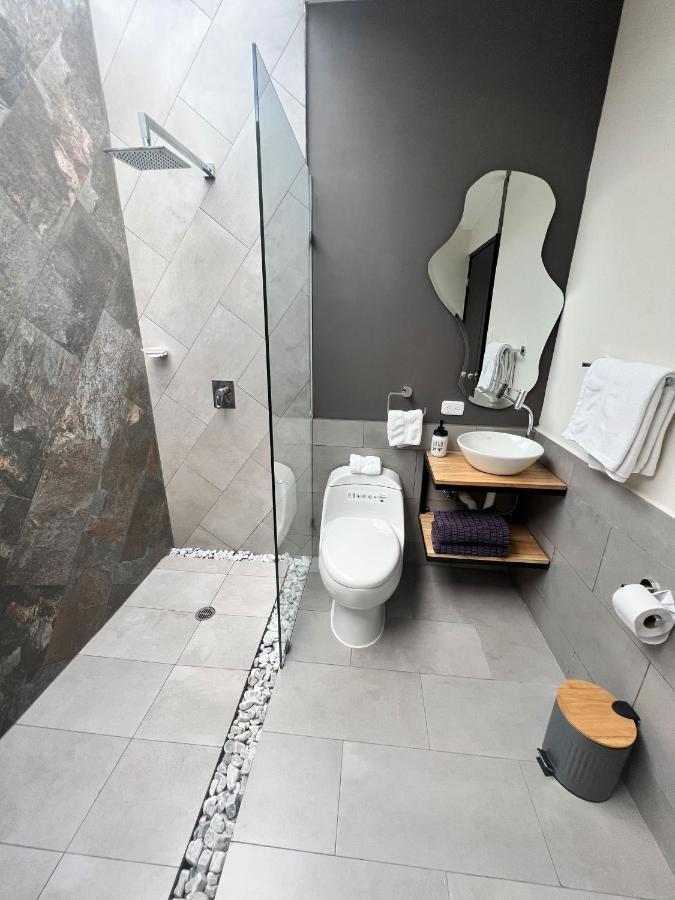 Springhills Quito Airport Inn 2*