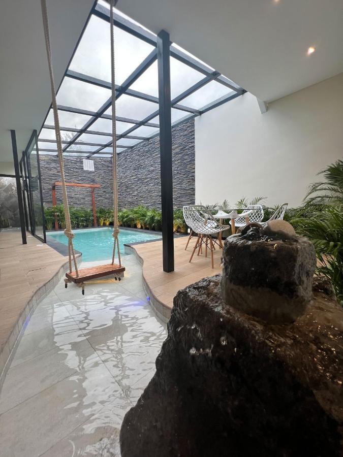 Inn Springhills Quito Airport 2*
